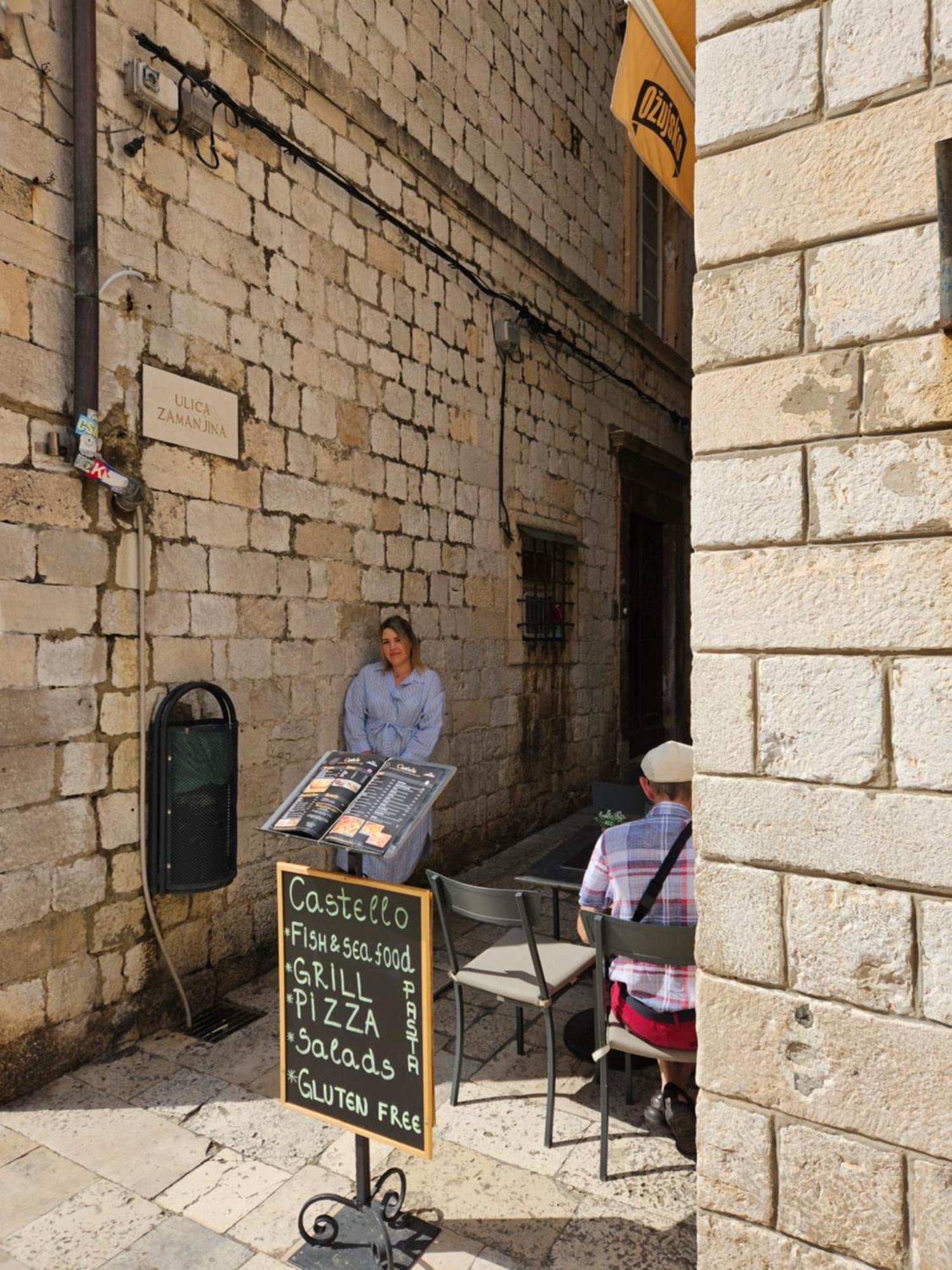 דוברובניק Castello Hostel מראה חיצוני תמונה