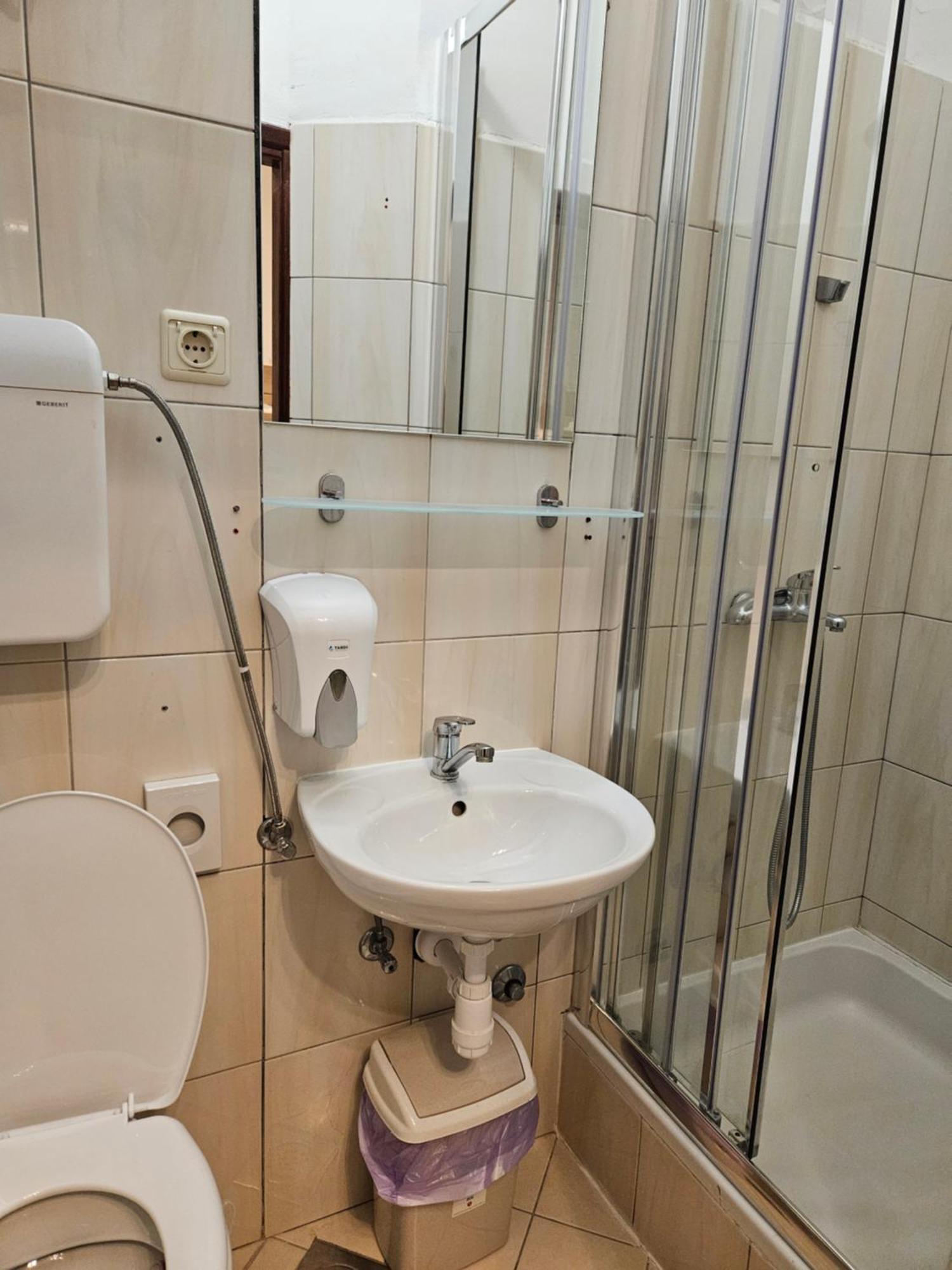 דוברובניק Castello Hostel חדר תמונה